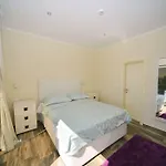 Casa de hóspedes Manuela 4*